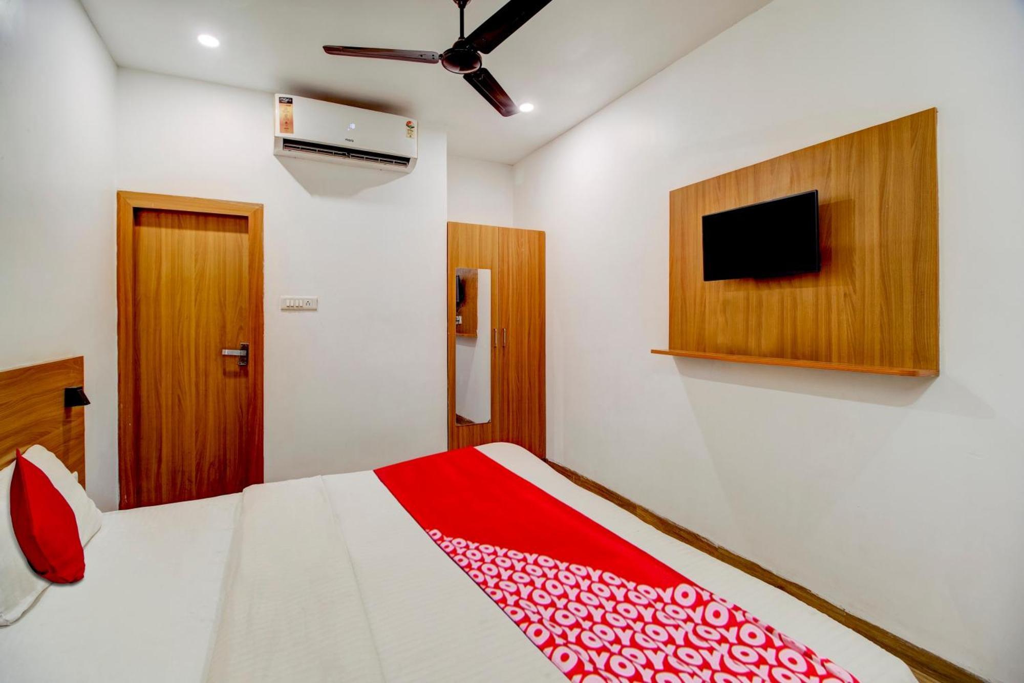 Hotel O Hill View Residency Near Aca Stadium غاواهاتي المظهر الخارجي الصورة