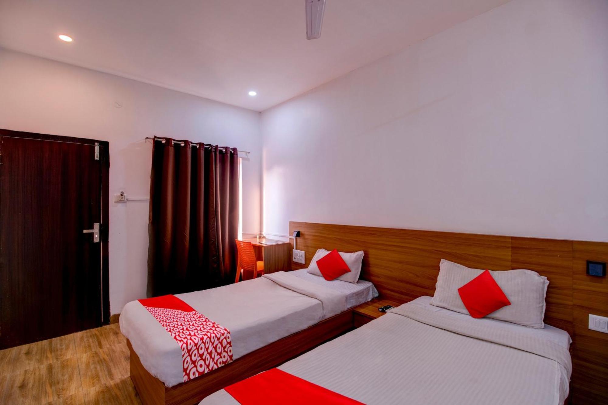 Hotel O Hill View Residency Near Aca Stadium غاواهاتي المظهر الخارجي الصورة