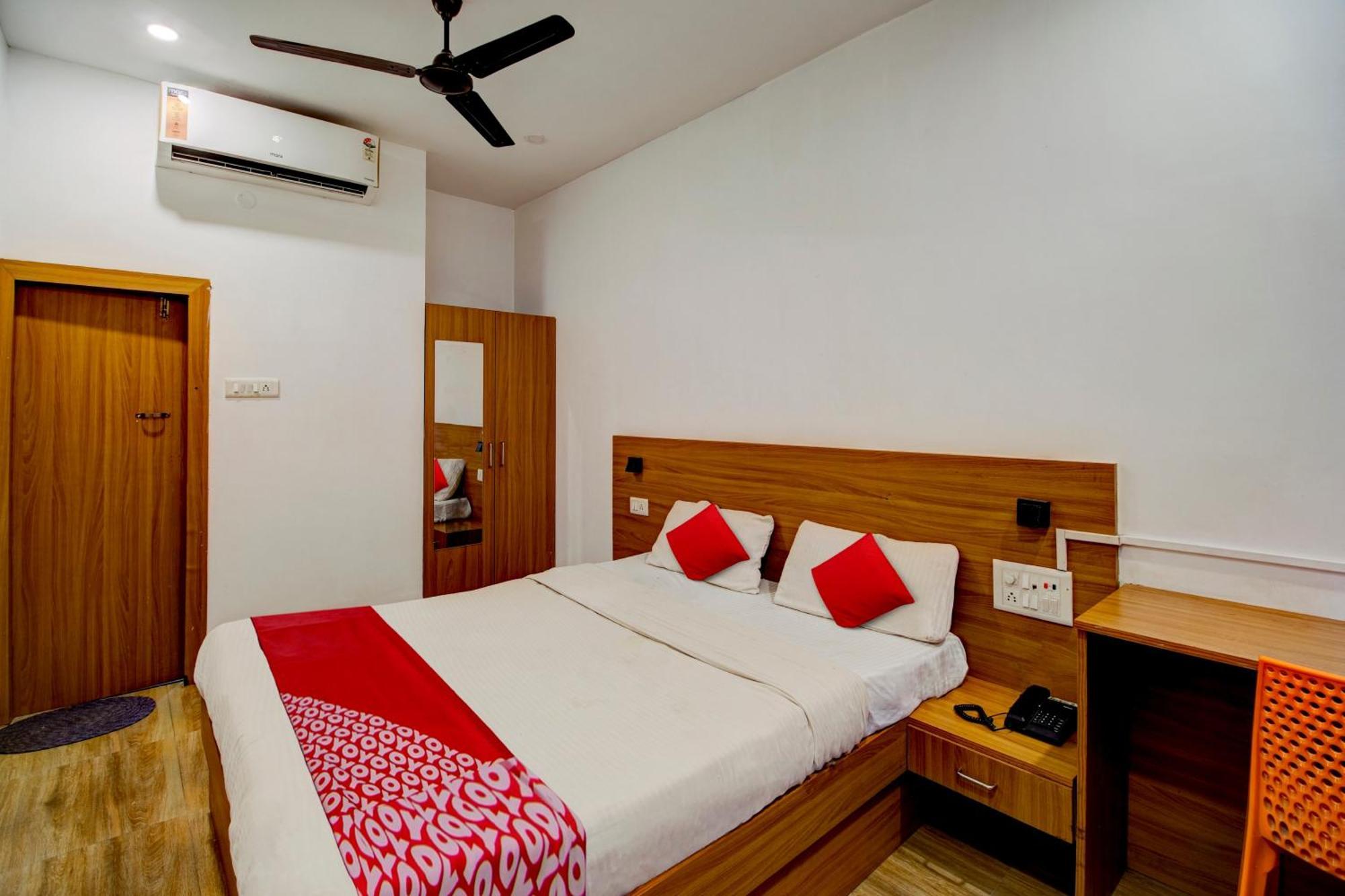 Hotel O Hill View Residency Near Aca Stadium غاواهاتي المظهر الخارجي الصورة