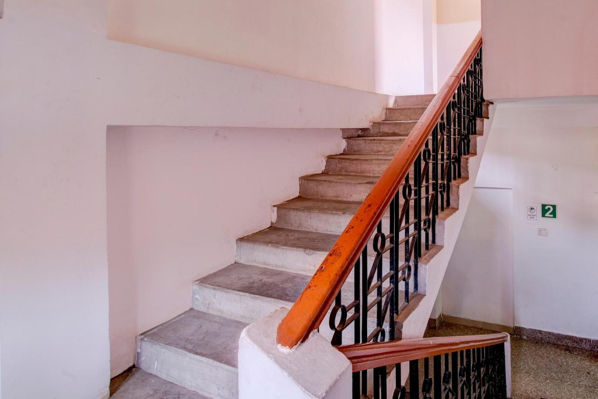 Hotel O Hill View Residency Near Aca Stadium غاواهاتي المظهر الخارجي الصورة